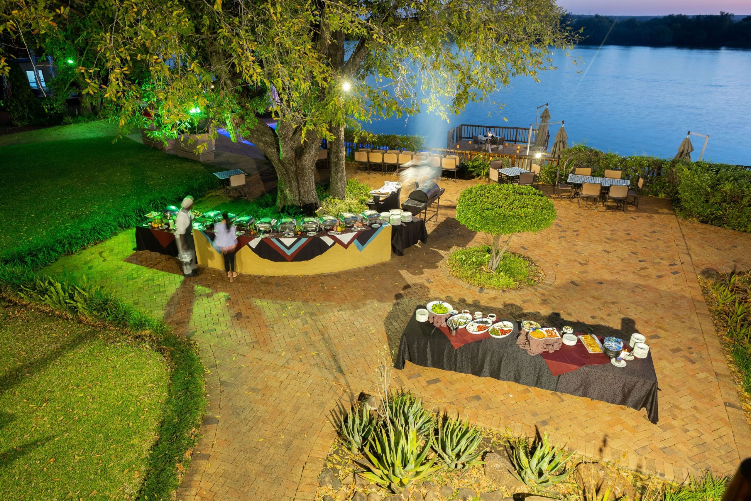 Outdoor buffet